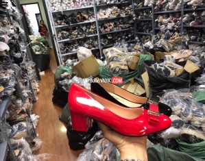 Nhập giày dép Quảng Châu giá rẻ về bán. Tại sao không?